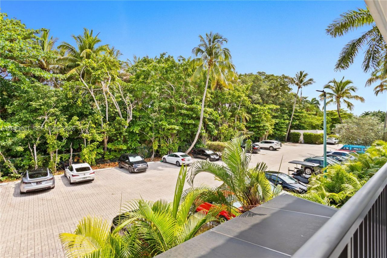 101 Ocean Lane Dr, Unit 209, Key Biscayne, FL 33149 Photo