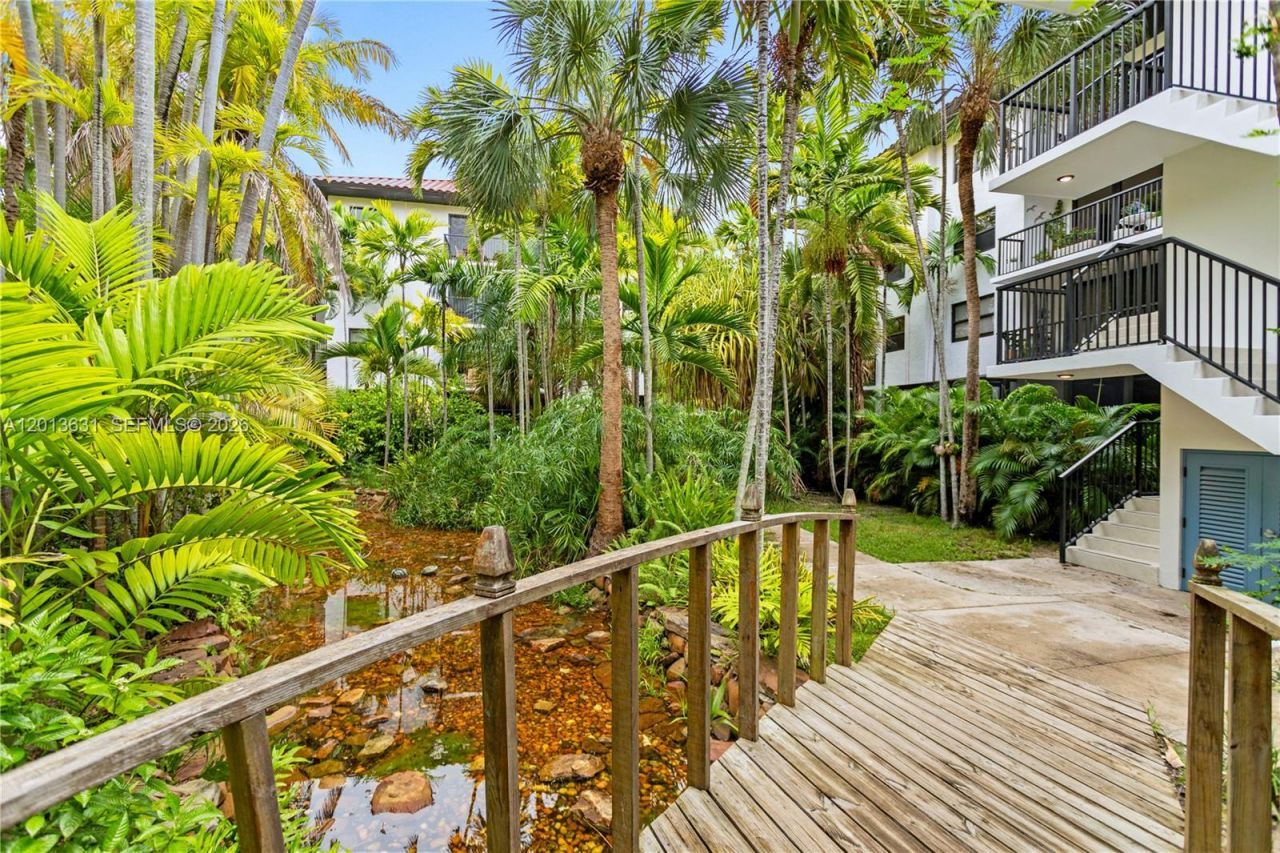 101 Ocean Lane Dr, Unit 209, Key Biscayne, FL 33149 Photo
