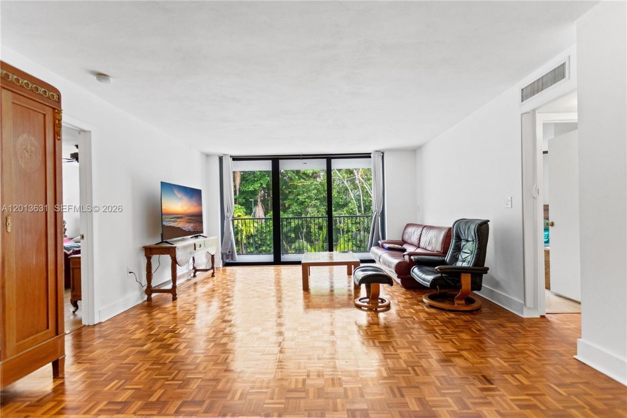 101 Ocean Lane Dr, Unit 209, Key Biscayne, FL 33149 Photo