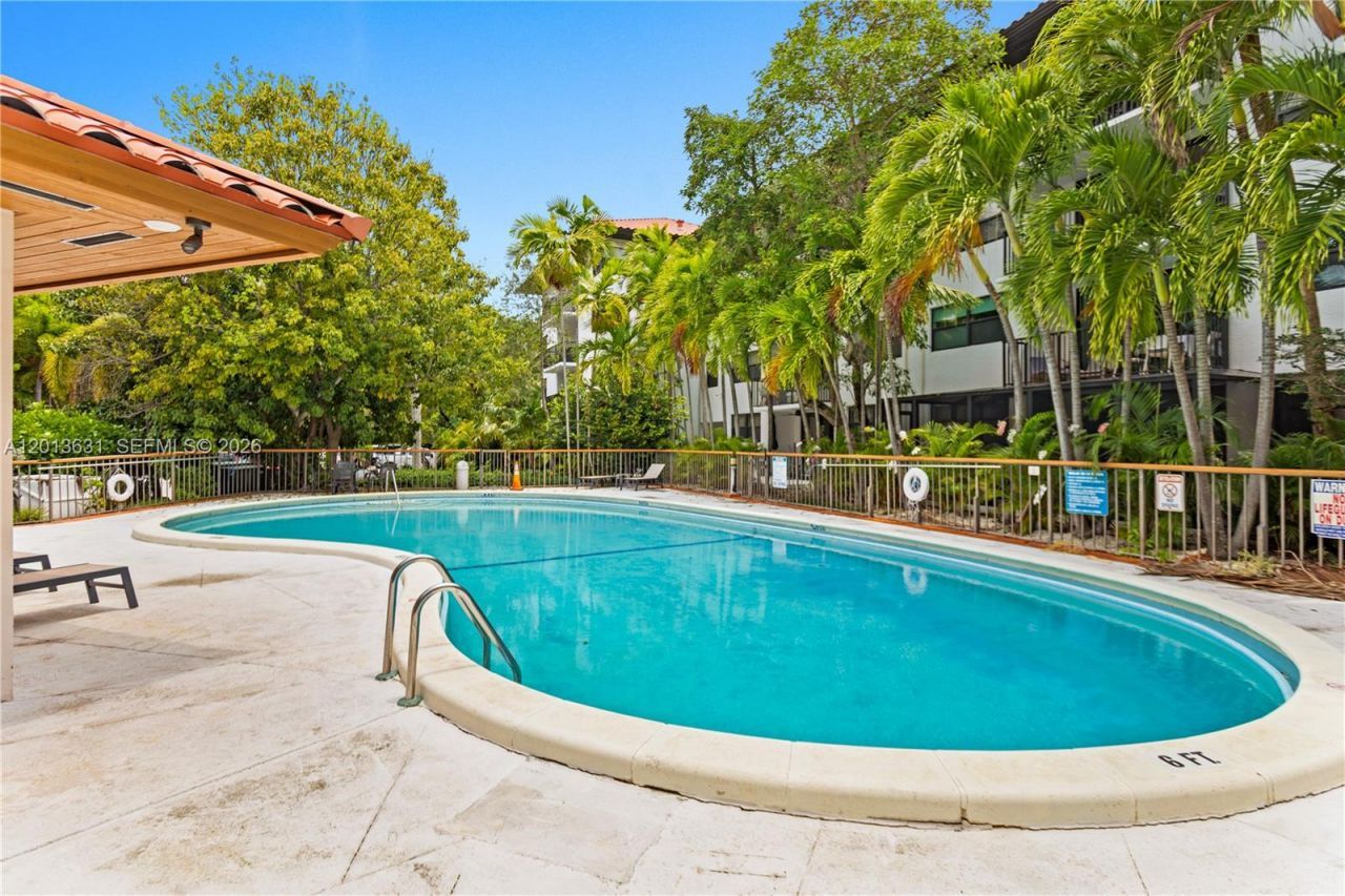 101 Ocean Lane Dr, Unit 209, Key Biscayne, FL 33149 Photo
