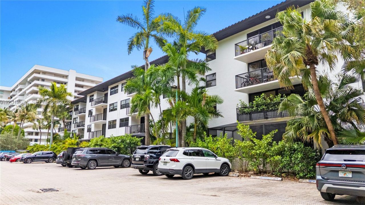 101 Ocean Lane Dr, Unit 209, Key Biscayne, FL 33149 Photo