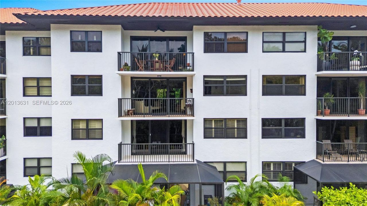 101 Ocean Lane Dr, Unit 209, Key Biscayne, FL 33149 Photo
