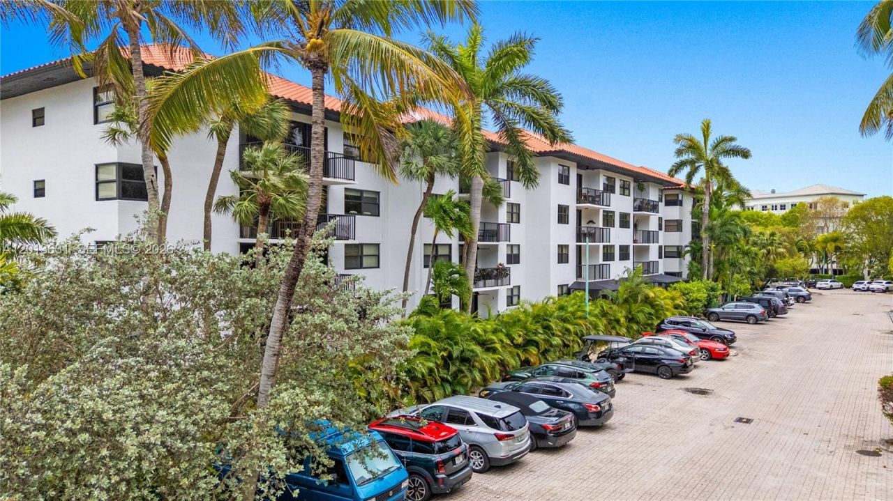 101 Ocean Lane Dr, Unit 209, Key Biscayne, FL 33149 Photo