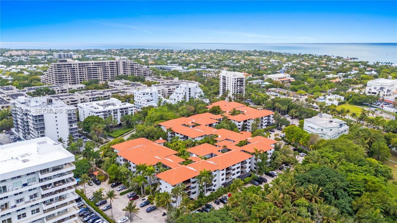 101 Ocean Lane Dr, Unit 209, Key Biscayne, FL 33149 Photo