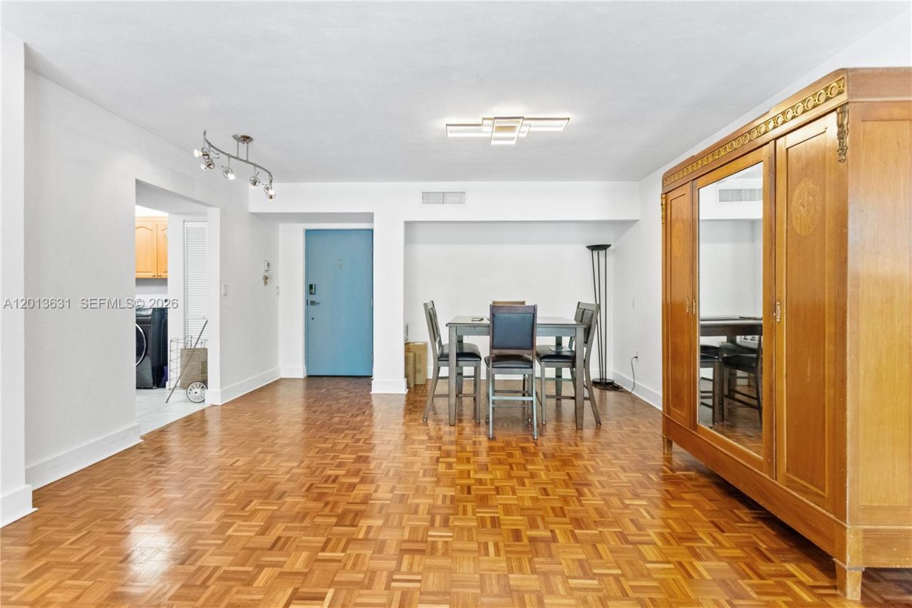 101 Ocean Lane Dr, Unit 209, Key Biscayne, FL 33149 Photo