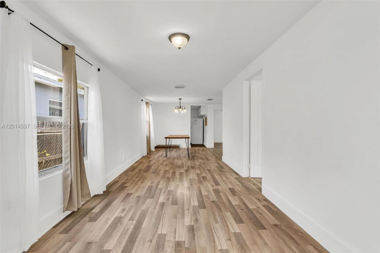 1463 NW 70th St , Unit 1463, Miami, FL 33147 Photo