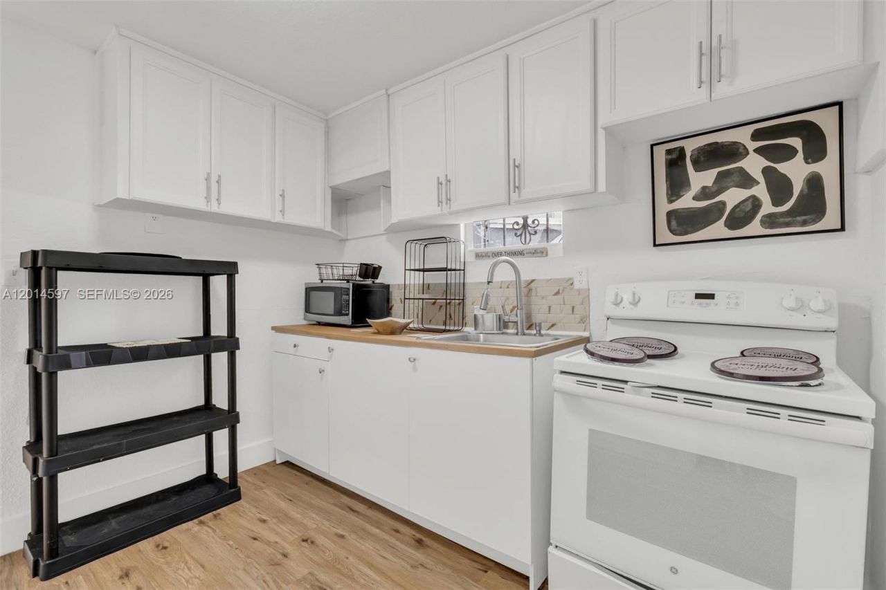 1463 NW 70th St , Unit 1463, Miami, FL 33147 Photo