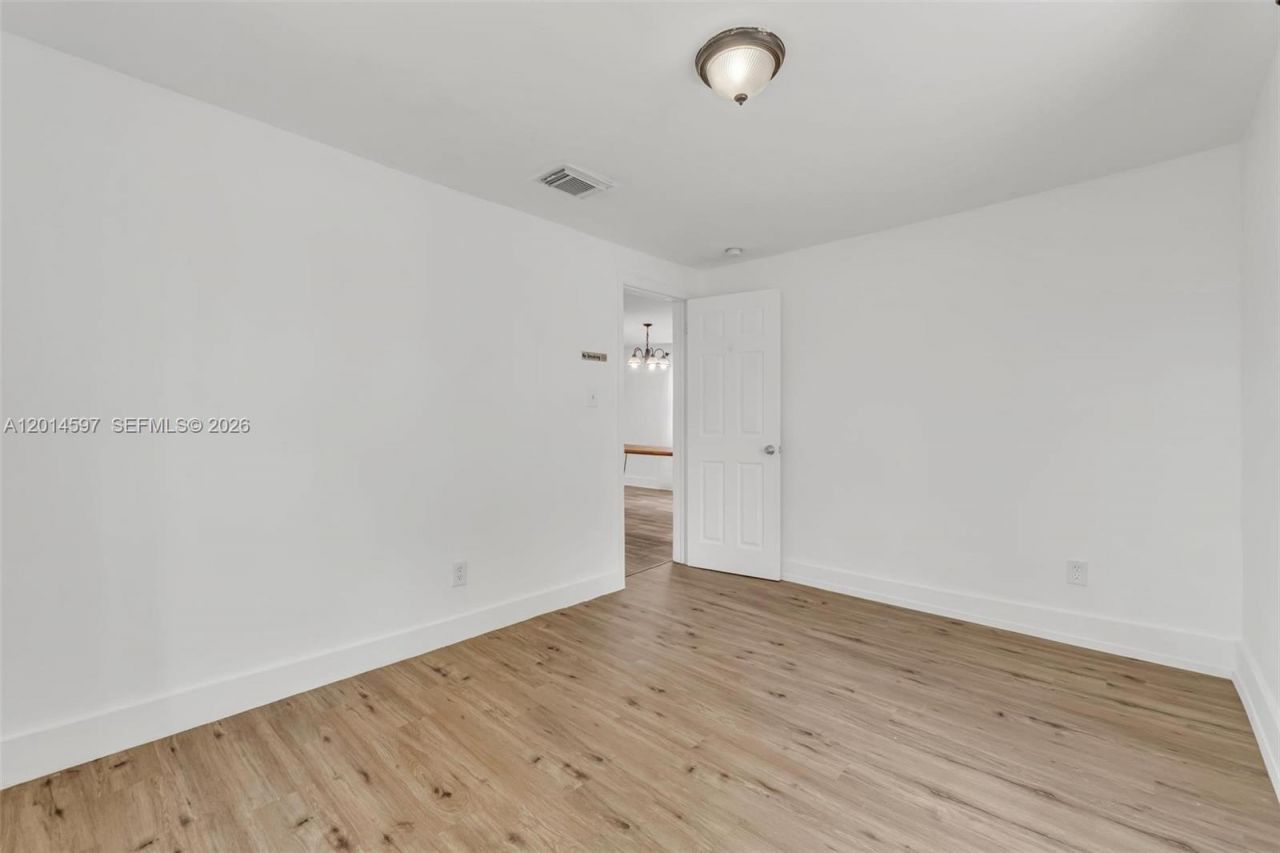 1463 NW 70th St , Unit 1463, Miami, FL 33147 Photo