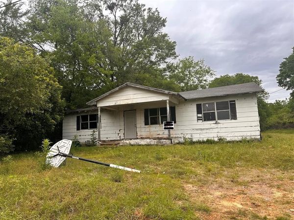 105 Caddo , Naples, TX 75568