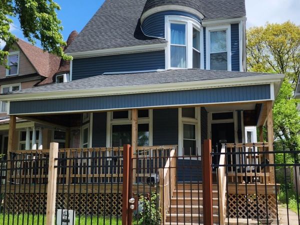 435 W Winneconna Parkway, Chicago, IL 60620