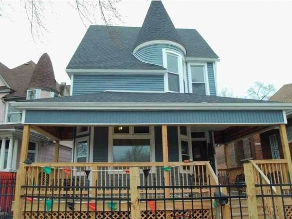 435 W Winneconna Parkway , Chicago, IL 60620