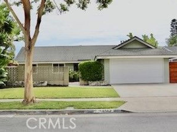 6562 Corrine Circle, Huntington Beach, CA 92647