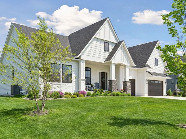 1461 Palmer Drive N, Lake Elmo, MN 55042