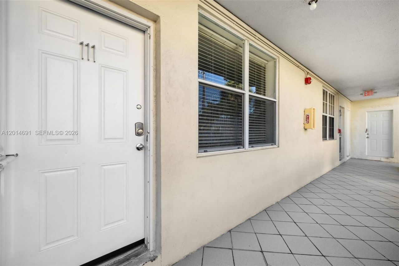 1780 79th St Cswy , Unit C111, North Bay Village, FL 33141 Photo
