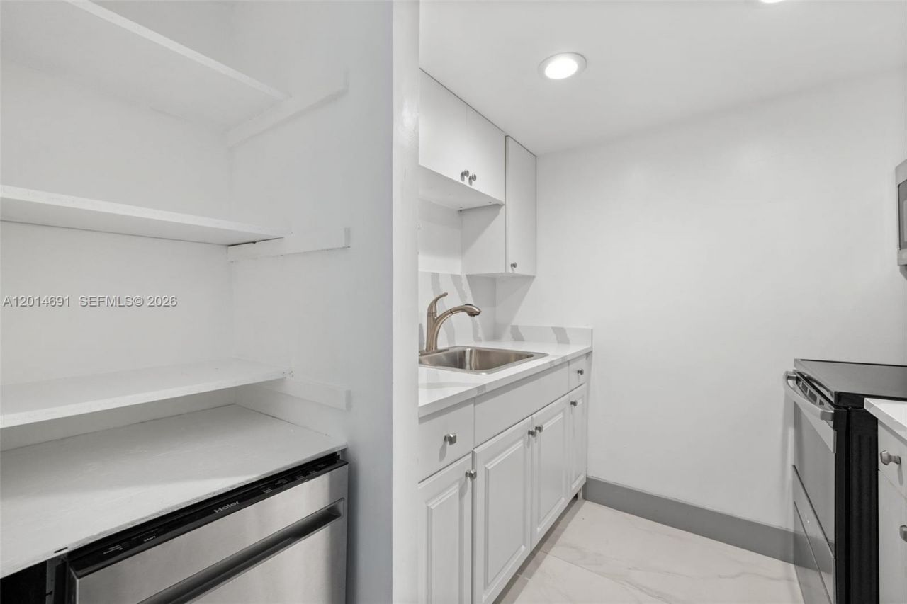 1780 79th St Cswy , Unit C111, North Bay Village, FL 33141 Photo