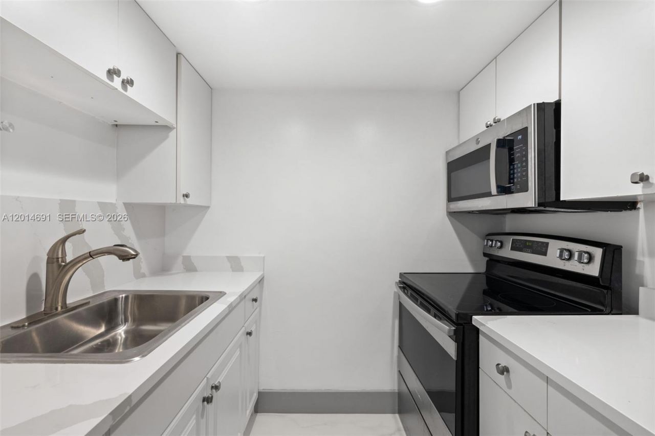 1780 79th St Cswy , Unit C111, North Bay Village, FL 33141 Photo