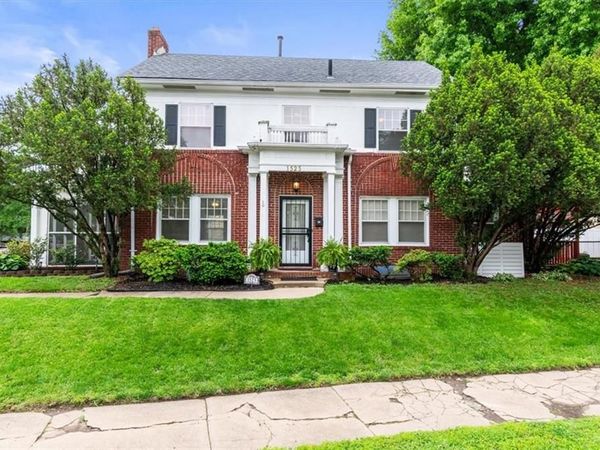 1525 W Lexington Avenue, Independence, MO 64052