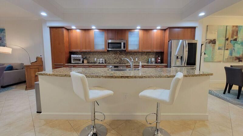 4445 El Mar Drive, Unit 303, Lauderdale by the Sea, FL 33308 Photo