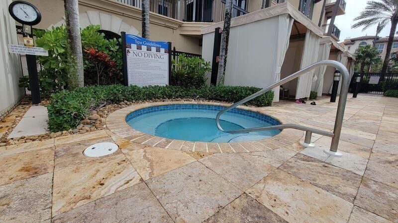 4445 El Mar Drive, Unit 303, Lauderdale by the Sea, FL 33308 Photo
