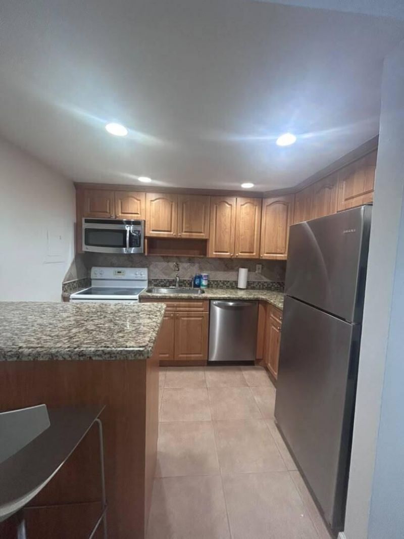 7300 NW 17th Street, Unit 320, Plantation, FL 33313 Photo