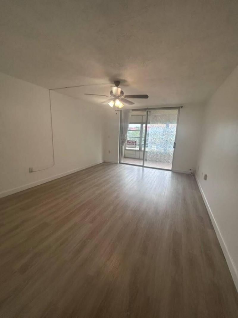 7300 NW 17th Street, Unit 320, Plantation, FL 33313 Photo