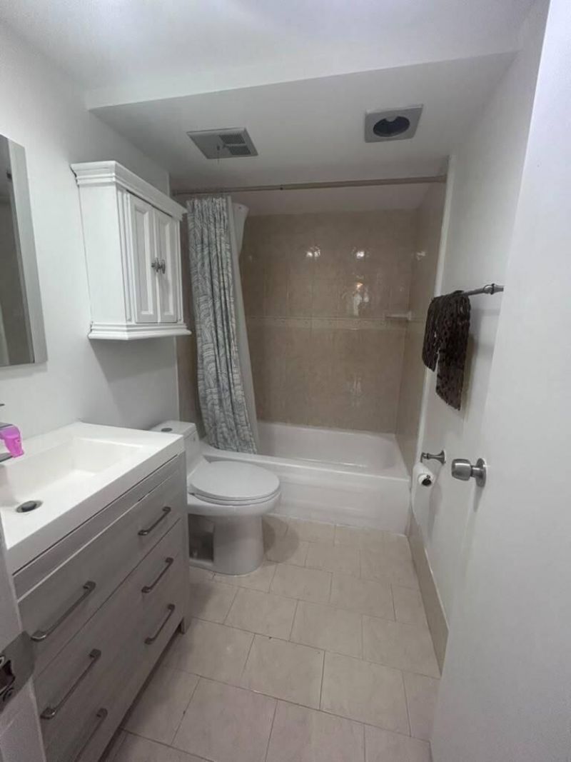 7300 NW 17th Street, Unit 320, Plantation, FL 33313 Photo