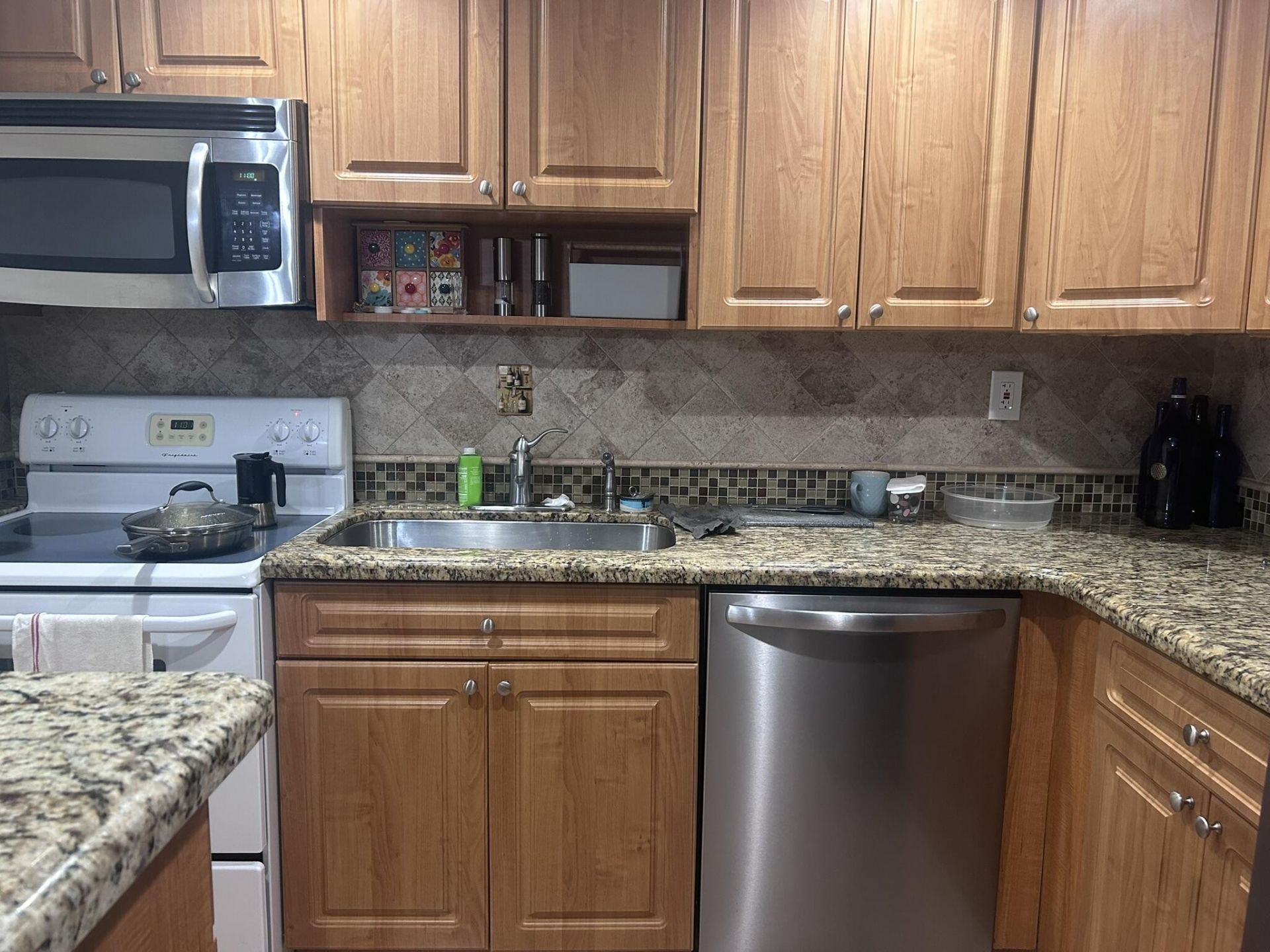 7300 NW 17th Street, Unit 320, Plantation, FL 33313 Photo