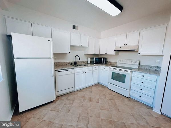 15100 INTERLACHEN DRIVE, Unit 4-111, SILVER SPRING, MD 20906