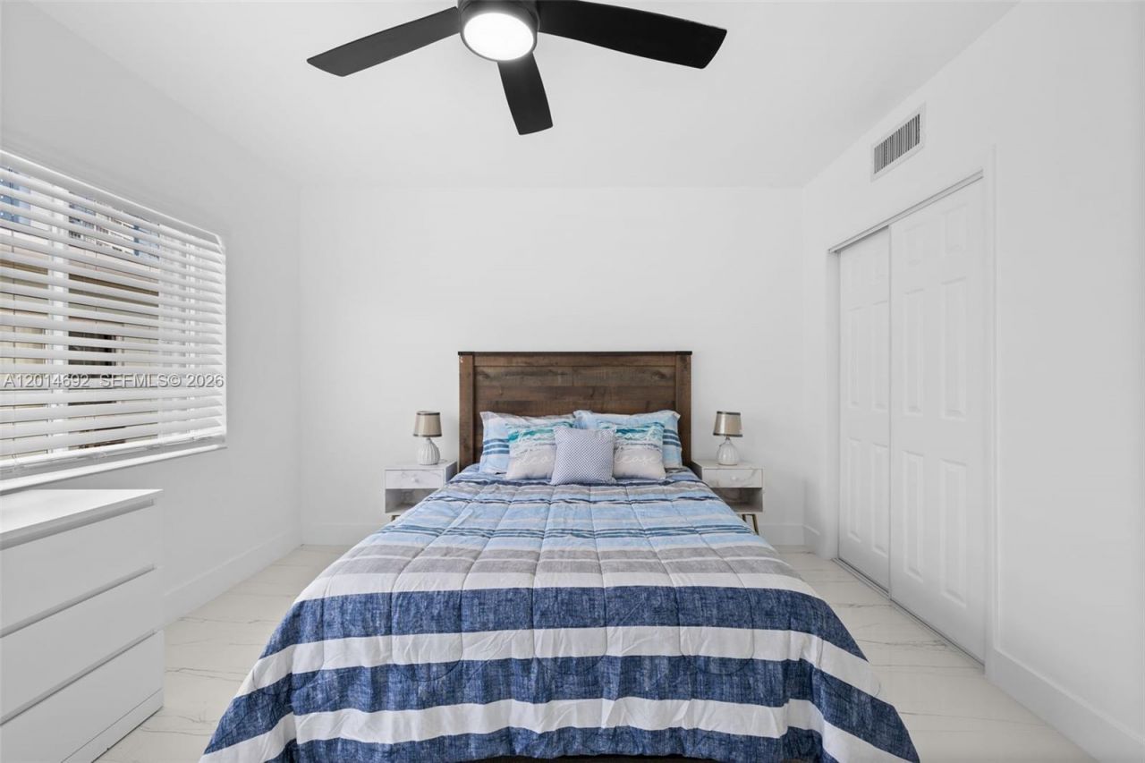 7333 Gary Ave , Unit 202, Miami Beach, FL 33141 Photo