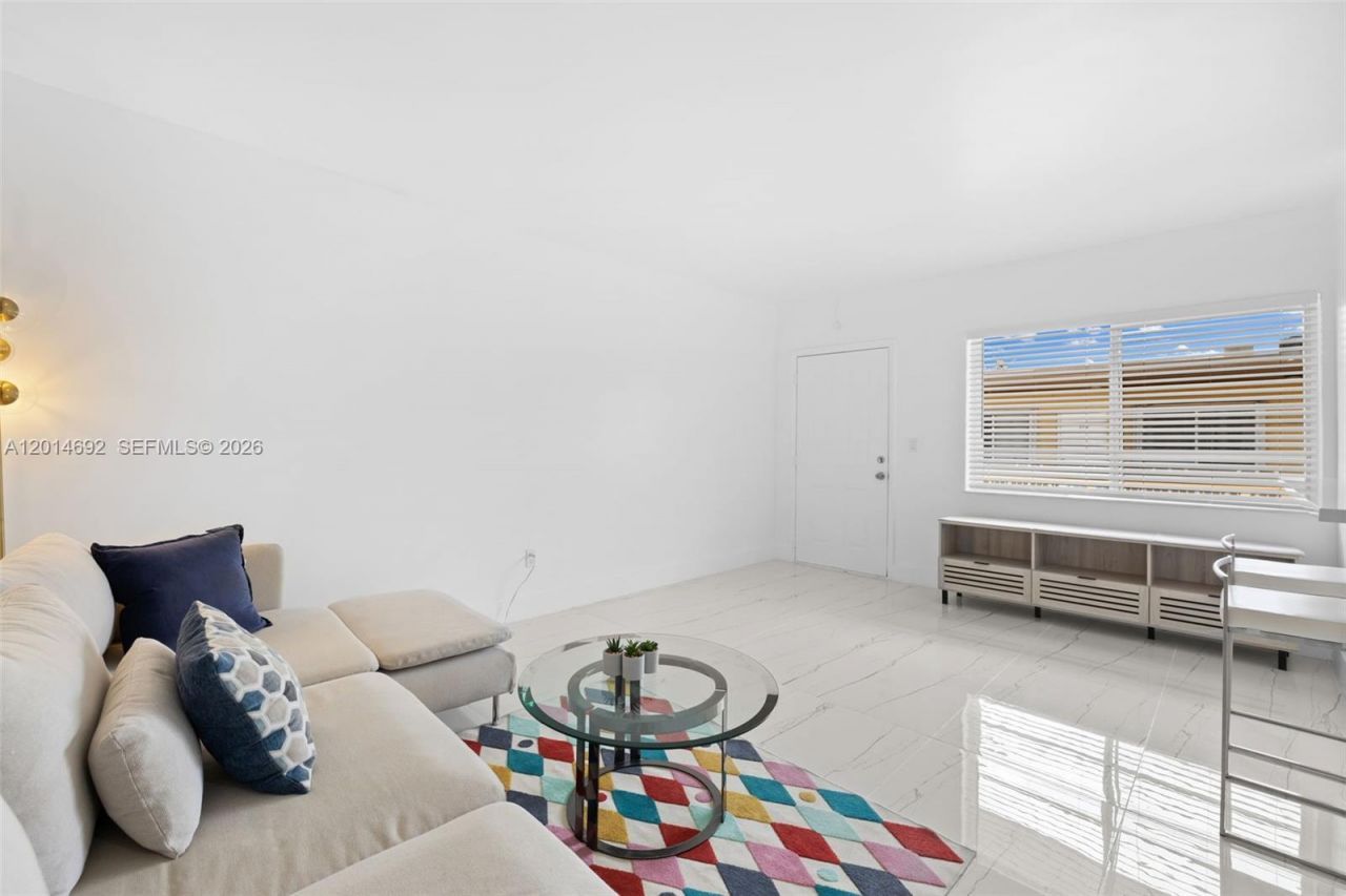 7333 Gary Ave , Unit 202, Miami Beach, FL 33141 Photo