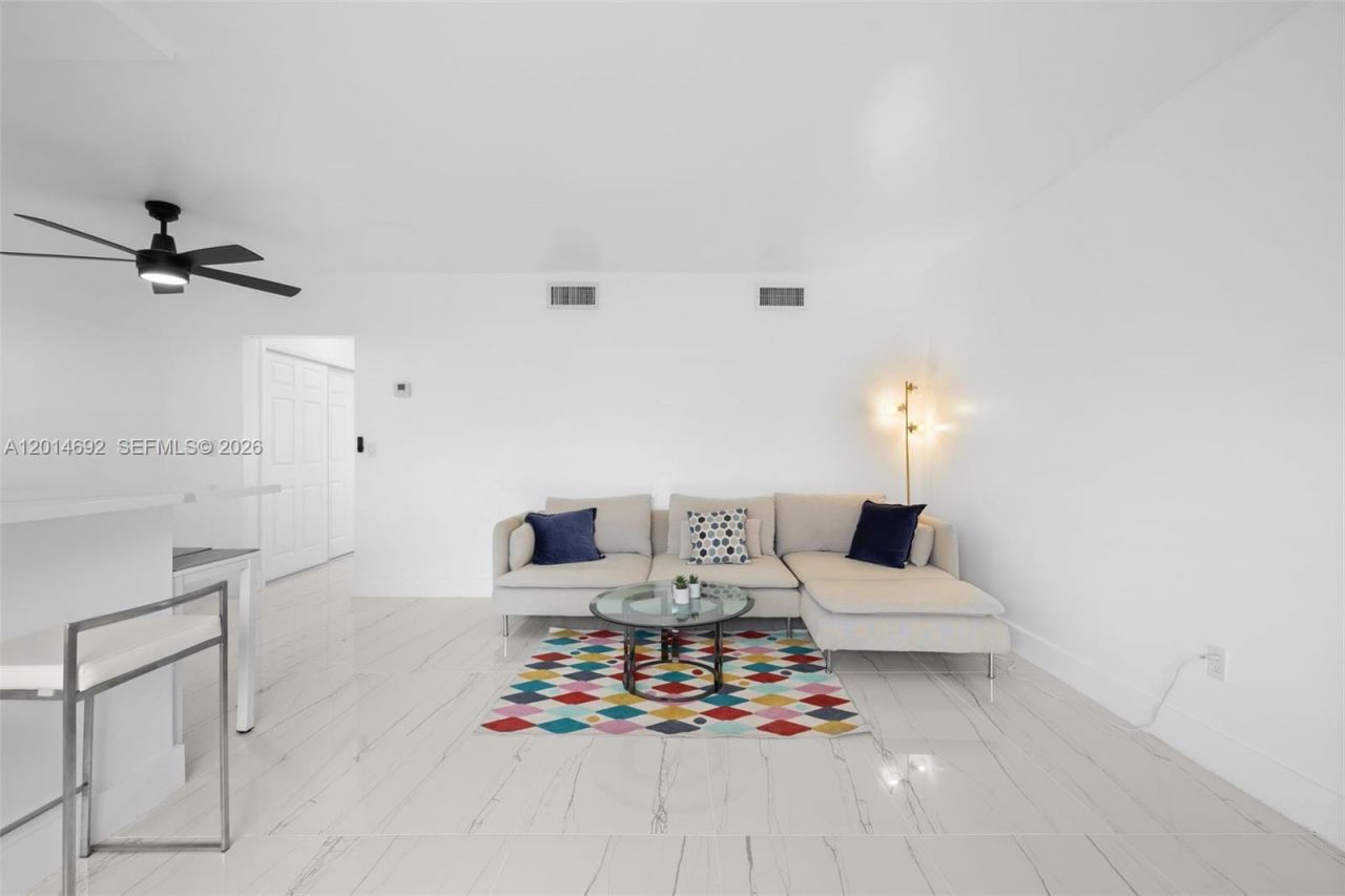 7333 Gary Ave , Unit 202, Miami Beach, FL 33141 Photo