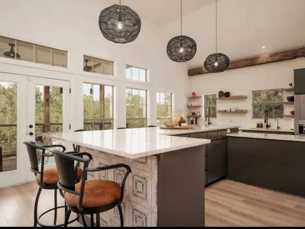 506 Beauchamp RD , Dripping Springs, TX 78620