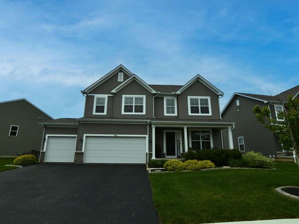 440 Oakland Hills Loop , Commercial Point, OH 43116