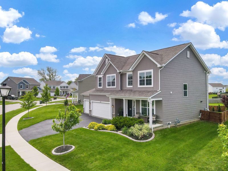 440 Oakland Hills Loop , Commercial Point, OH 43116 Photo 2