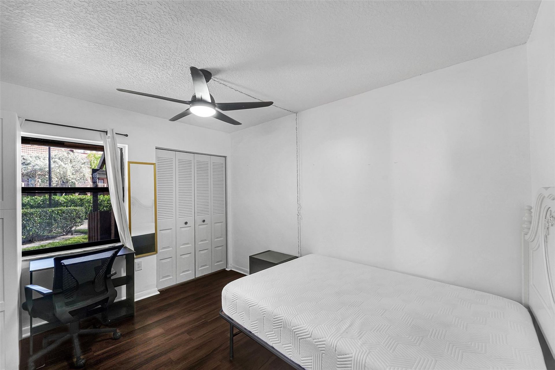 2698 N Nob Hill Road, Sunrise, FL 33322 Photo