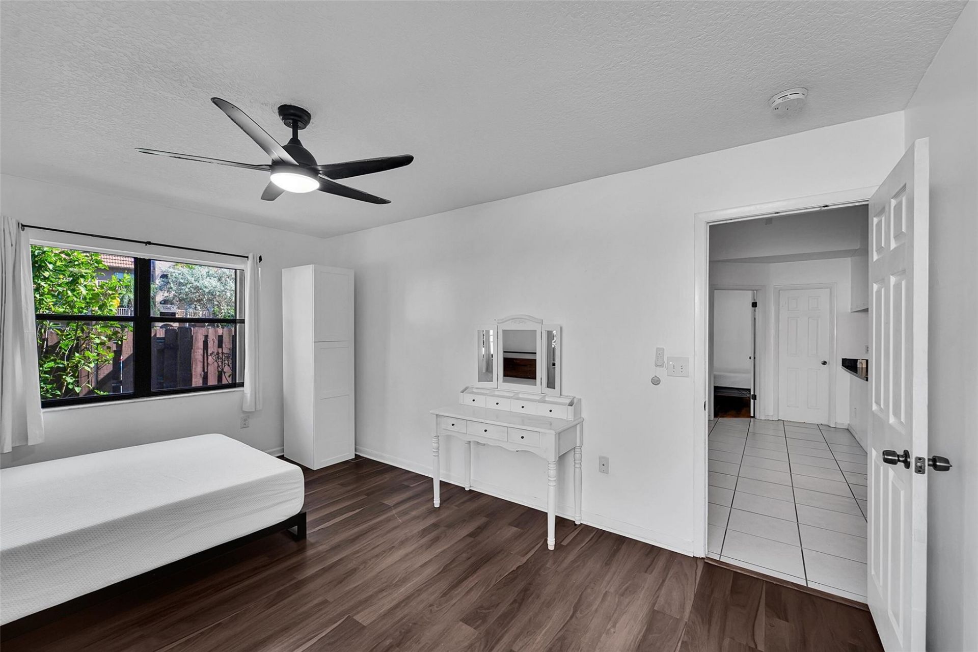 2698 N Nob Hill Road, Sunrise, FL 33322 Photo