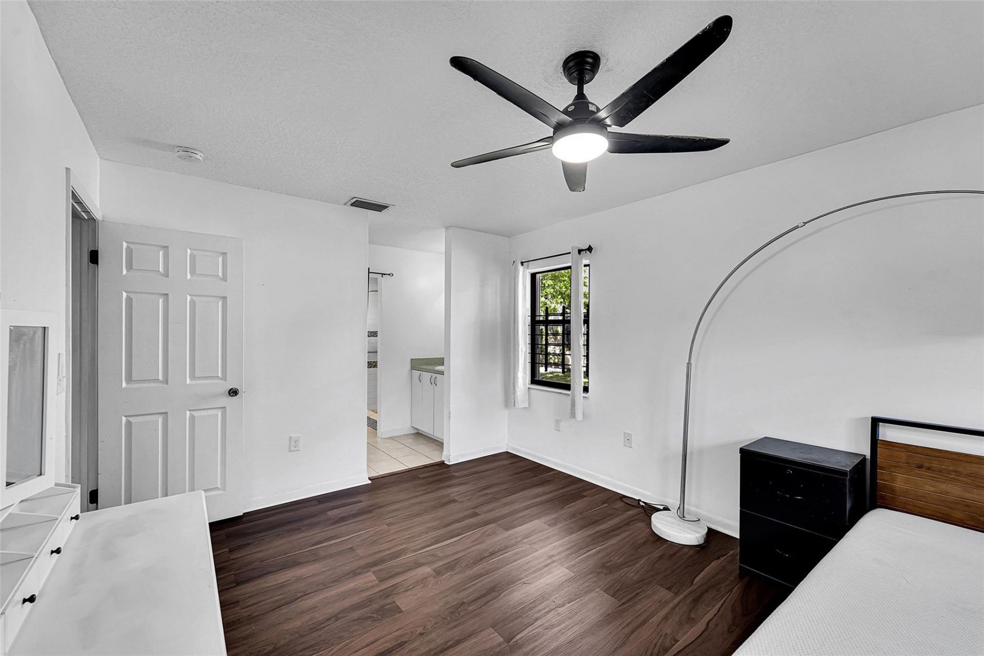 2698 N Nob Hill Road, Sunrise, FL 33322 Photo