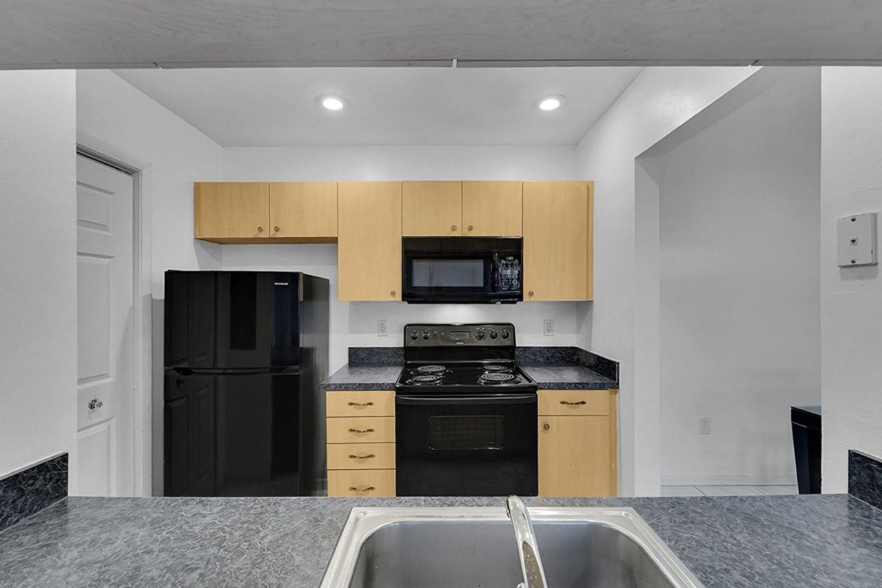 2698 N Nob Hill Road, Sunrise, FL 33322 Photo