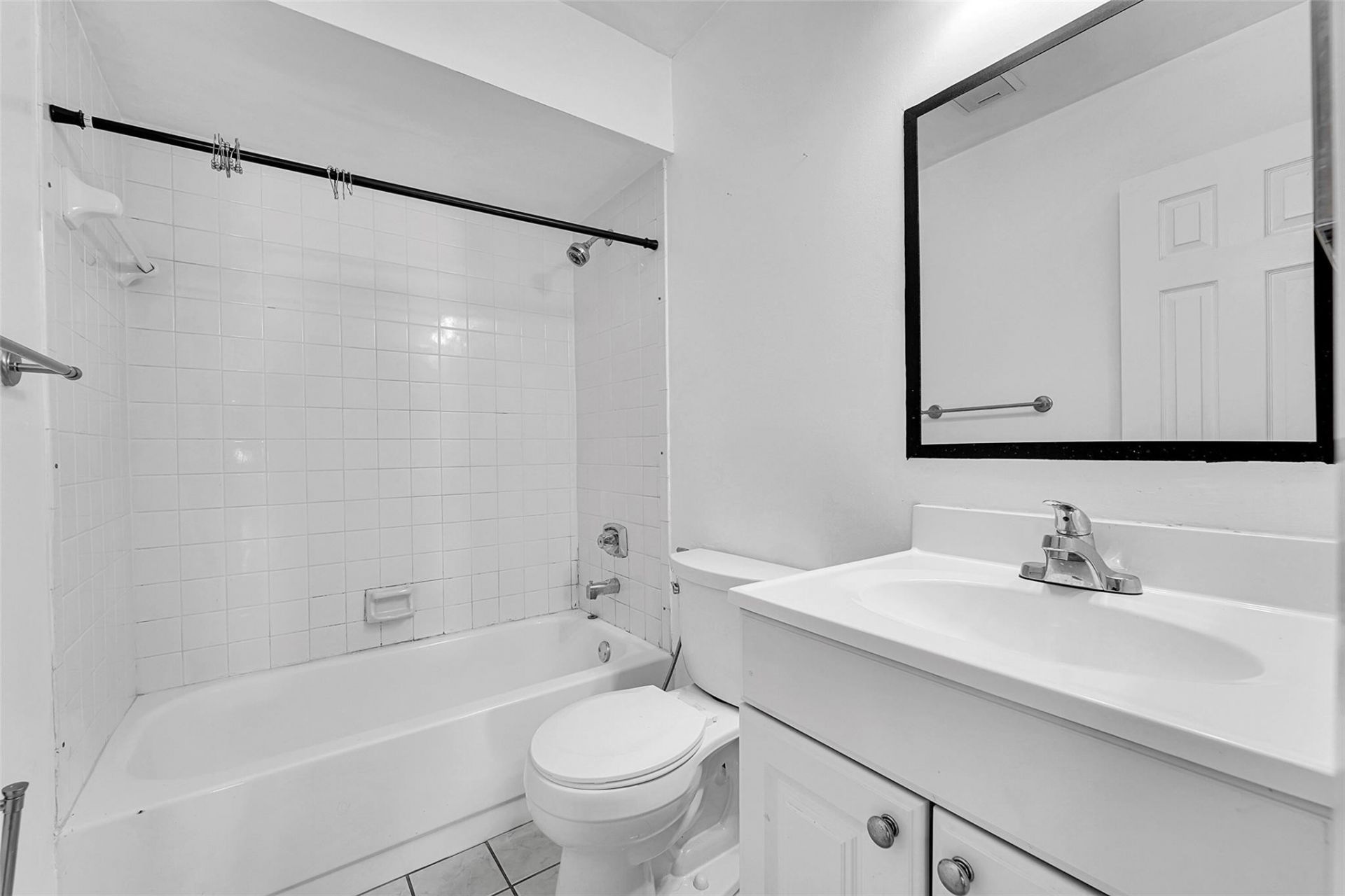 2698 N Nob Hill Road, Sunrise, FL 33322 Photo