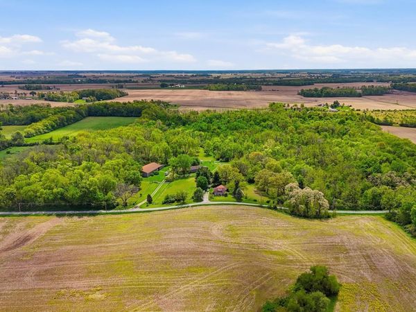 3261 S River Road, South Charleston, OH 45368