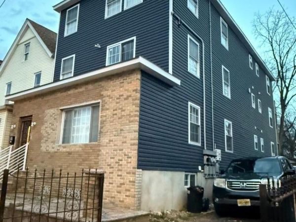 56 Cummings St, Irvington, NJ 07111