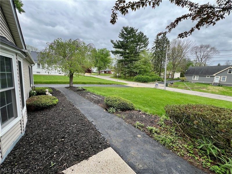 93 Fell Avenue, Northfield Village, OH 44067 Photo 3