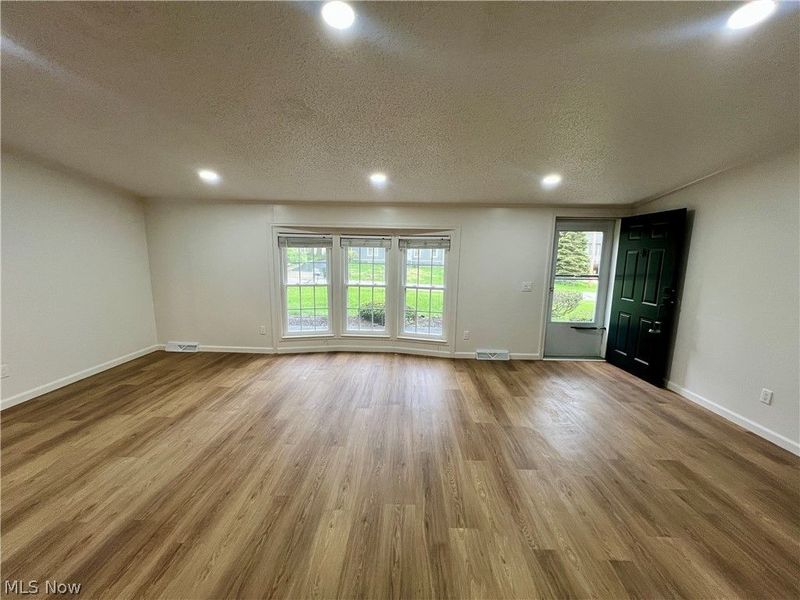 93 Fell Avenue, Northfield Village, OH 44067 Photo 7