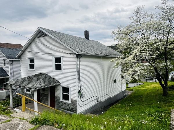71 W Enterprise Street, Glen Lyon, PA 18617