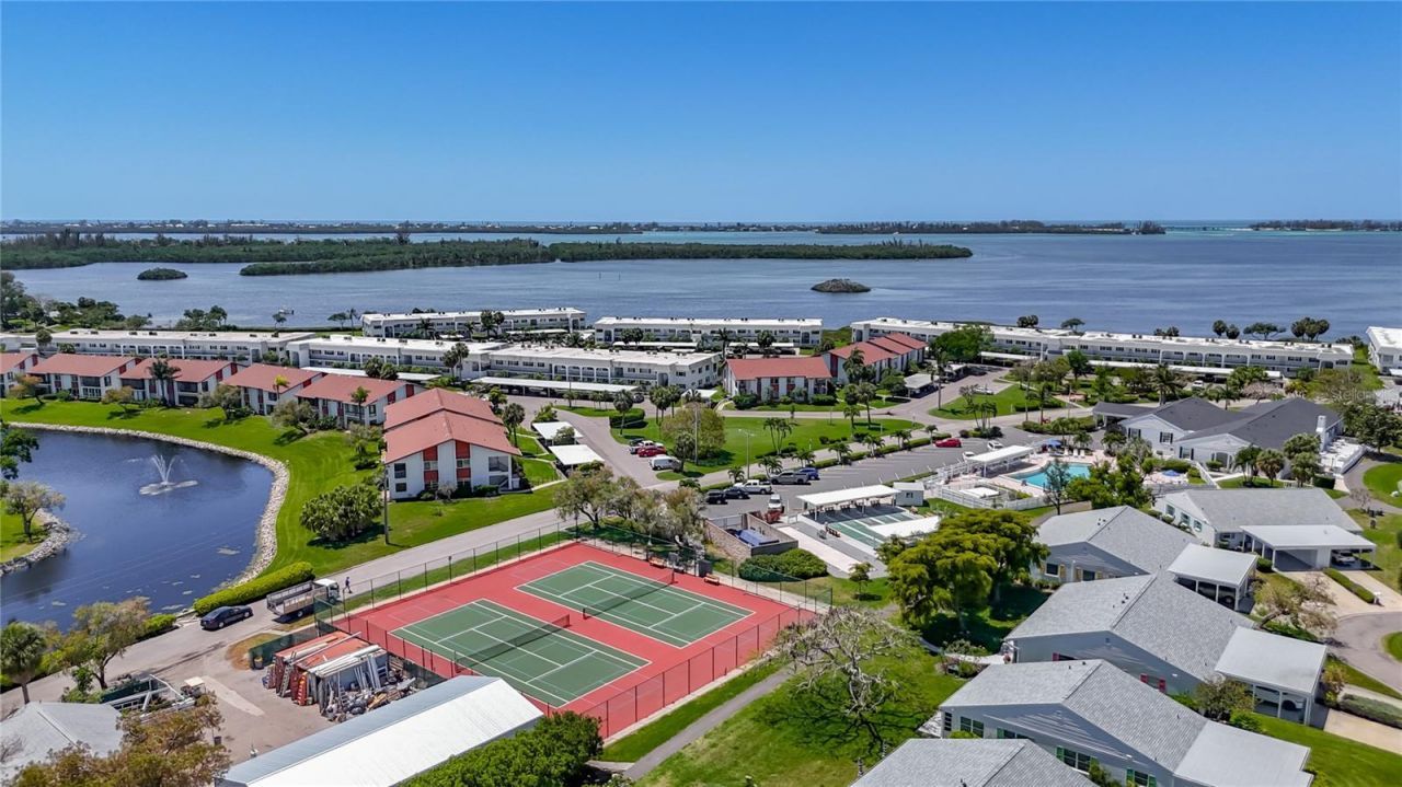 4523 W Independence Drive W, Bradenton, FL 34210 Photo