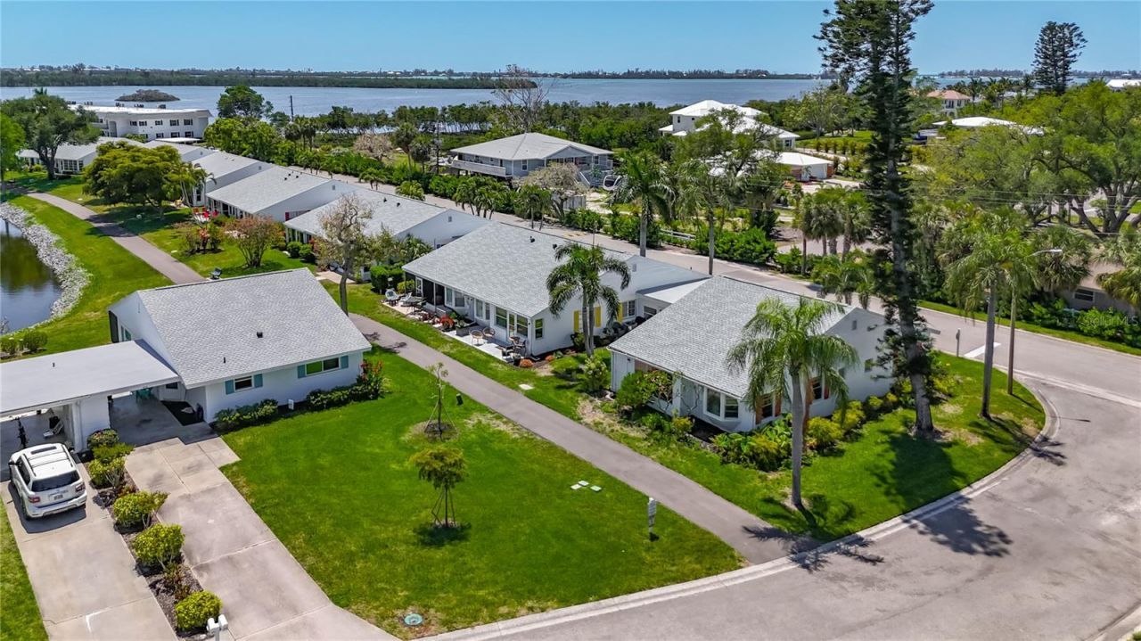 4523 W Independence Drive W, Bradenton, FL 34210 Photo