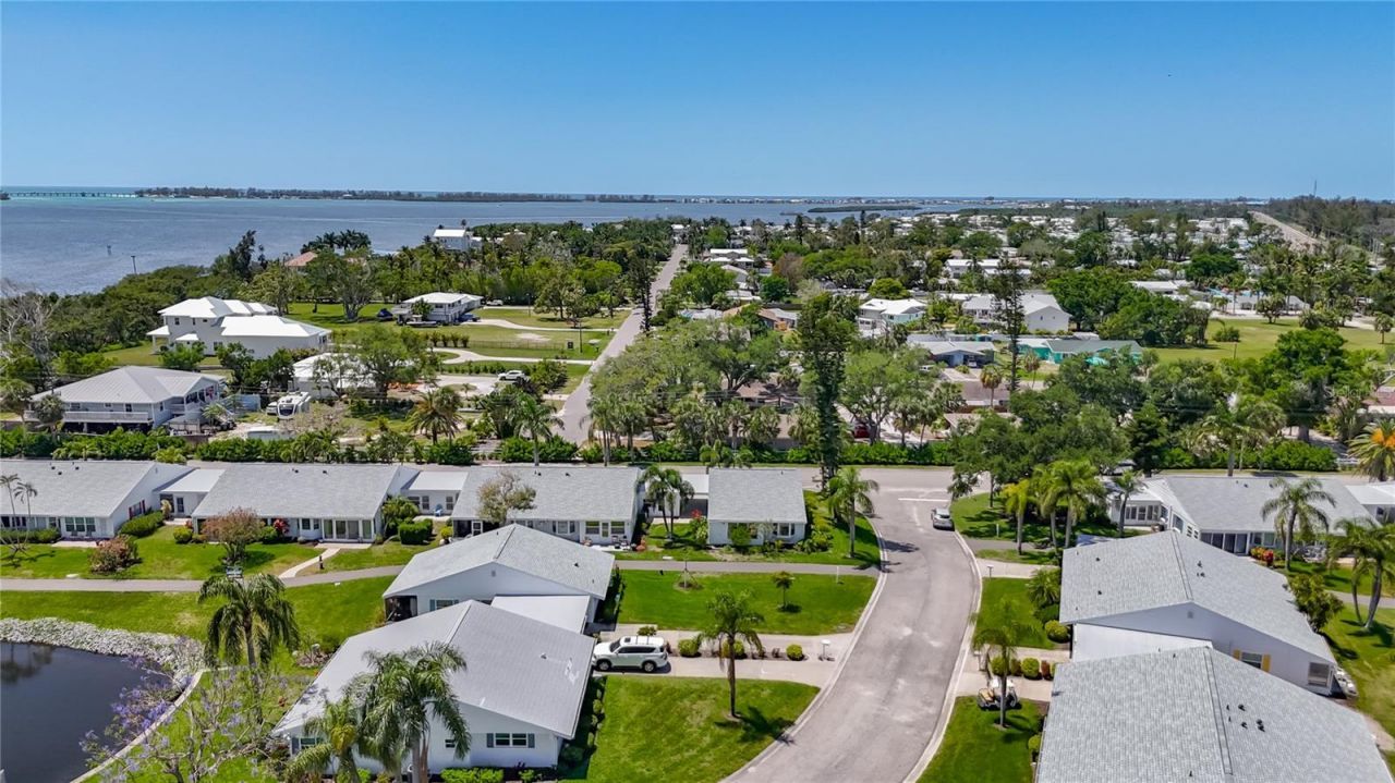 4523 W Independence Drive W, Bradenton, FL 34210 Photo