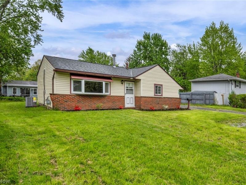 5949 Jaycox Road , North Ridgeville, OH 44039 Photo 2