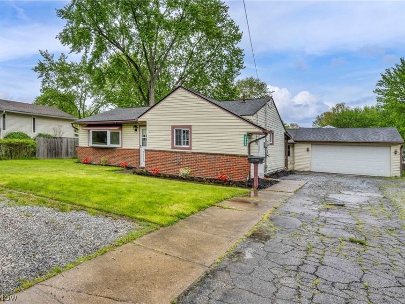 5949 Jaycox Road , North Ridgeville, OH 44039 Photo 3