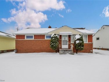 3323 Dellwood Drive , Parma, OH 44134